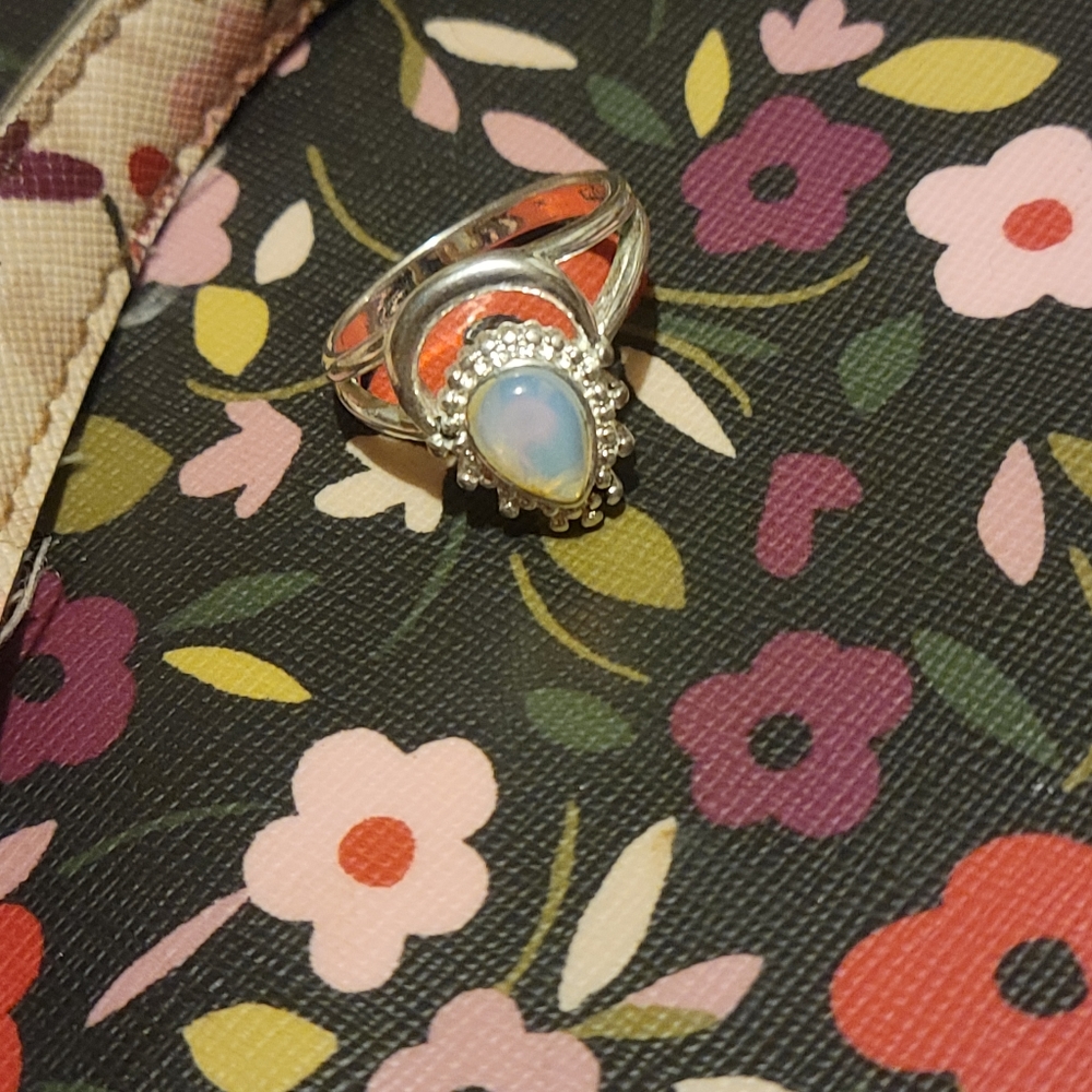 Sterling Silver Moonstone Ring